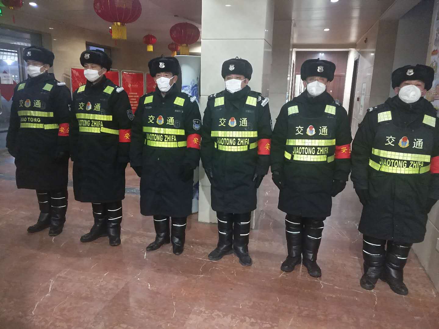 保安秦佩斌在大事大非面前为我们树立了榜样